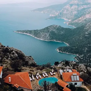 Yediburunlar Lighthouse Faralya